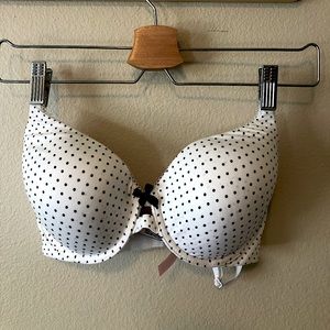 Victoria’s Secret Bras: multiple